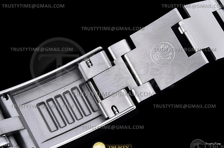 0513 HighQuality ROLSD0105 – Seadweller 126600 43mm SS SS Single Red ARF V4 A 1002